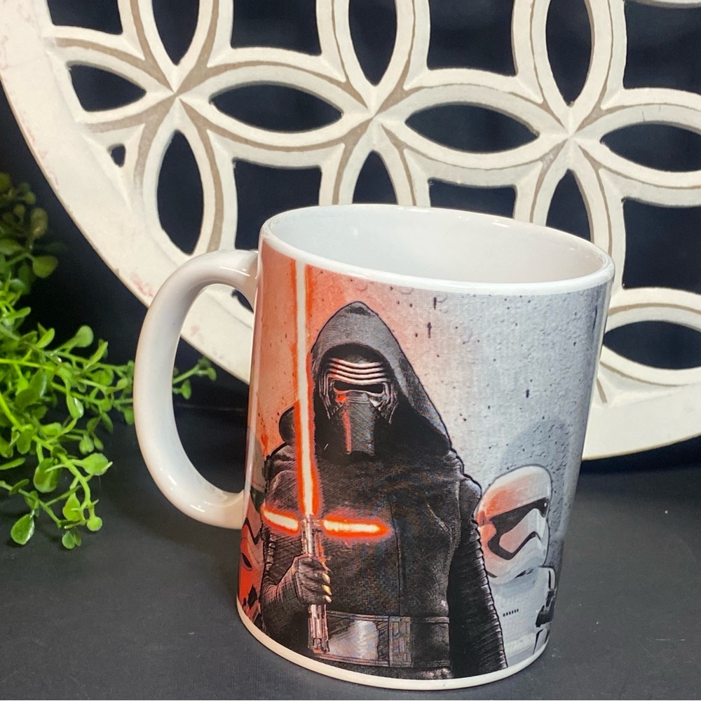 Star Wars Galerie 2011 Kylo Ren Mug‎